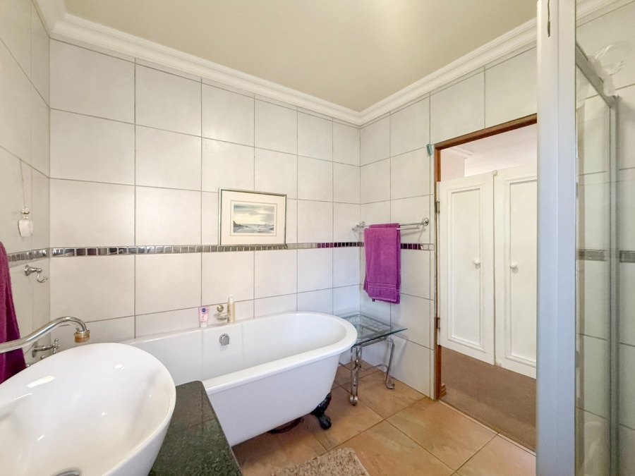 3 Bedroom Property for Sale in Melodie North West